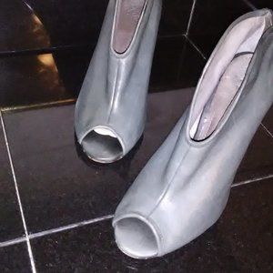 Vince Camuto